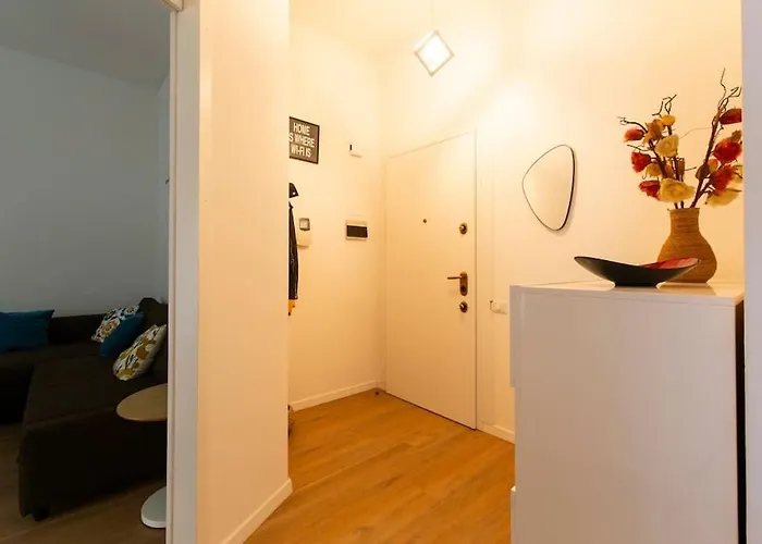 Homi Apartment