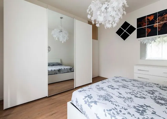 Homi Apartment